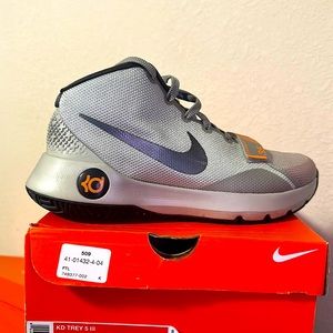 Nike KD TREY 5 lll